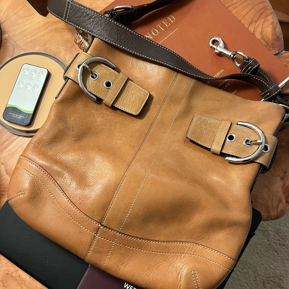 Coach Vintage Camel Color Leather Purse